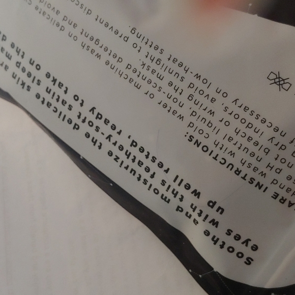 IVY OLIVIA Satin Eye Mask - New In Package unopened NWT - Picture 3 of 5